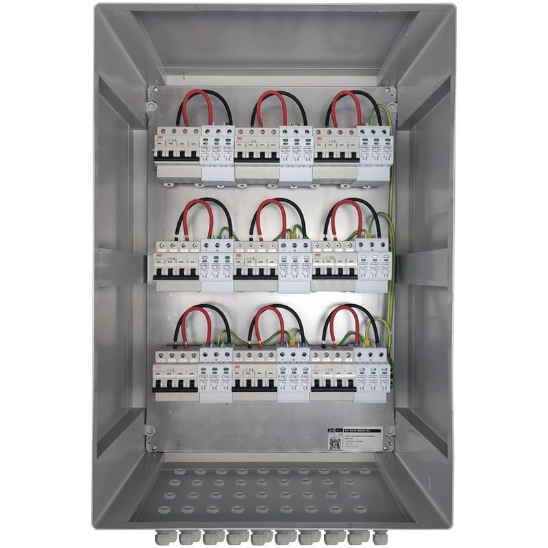 SPF 9/9-40/1000/15 (226) - Panneau de protection photovoltaïque pour 9 entrées + 9 sorties
